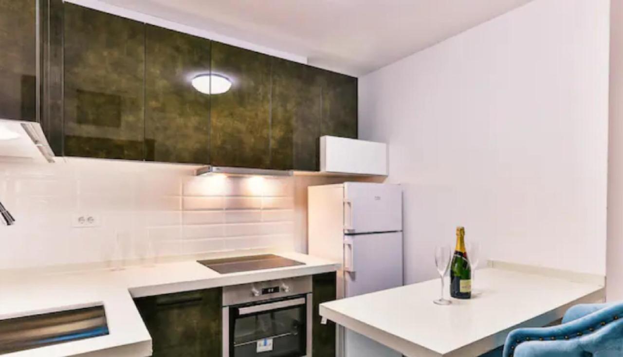 Planet Apartments Бар Екстер'єр фото